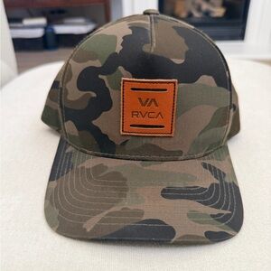 RVCA Men's Camo Patch Trucker Hat - Olive/Green like new